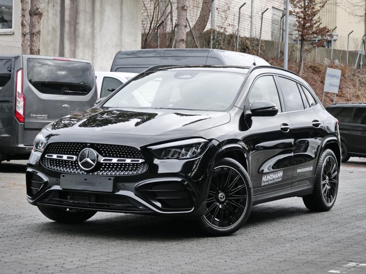 Mercedes-Benz GLA 220 d 4MATIC AMG Night Panorama 360° AHK
