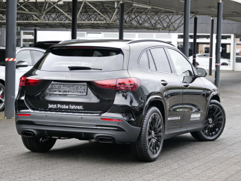 Mercedes-Benz GLA 220 d 4MATIC AMG Night Panorama 360° AHK