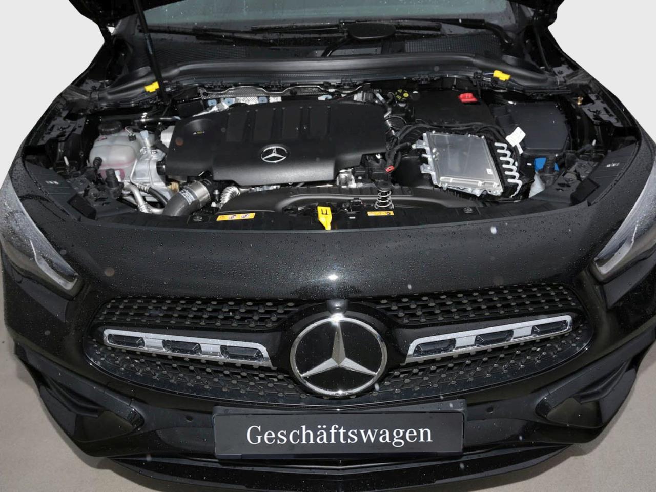 Mercedes-Benz GLA 220 d 4MATIC AMG Night Panorama Kamera AHK