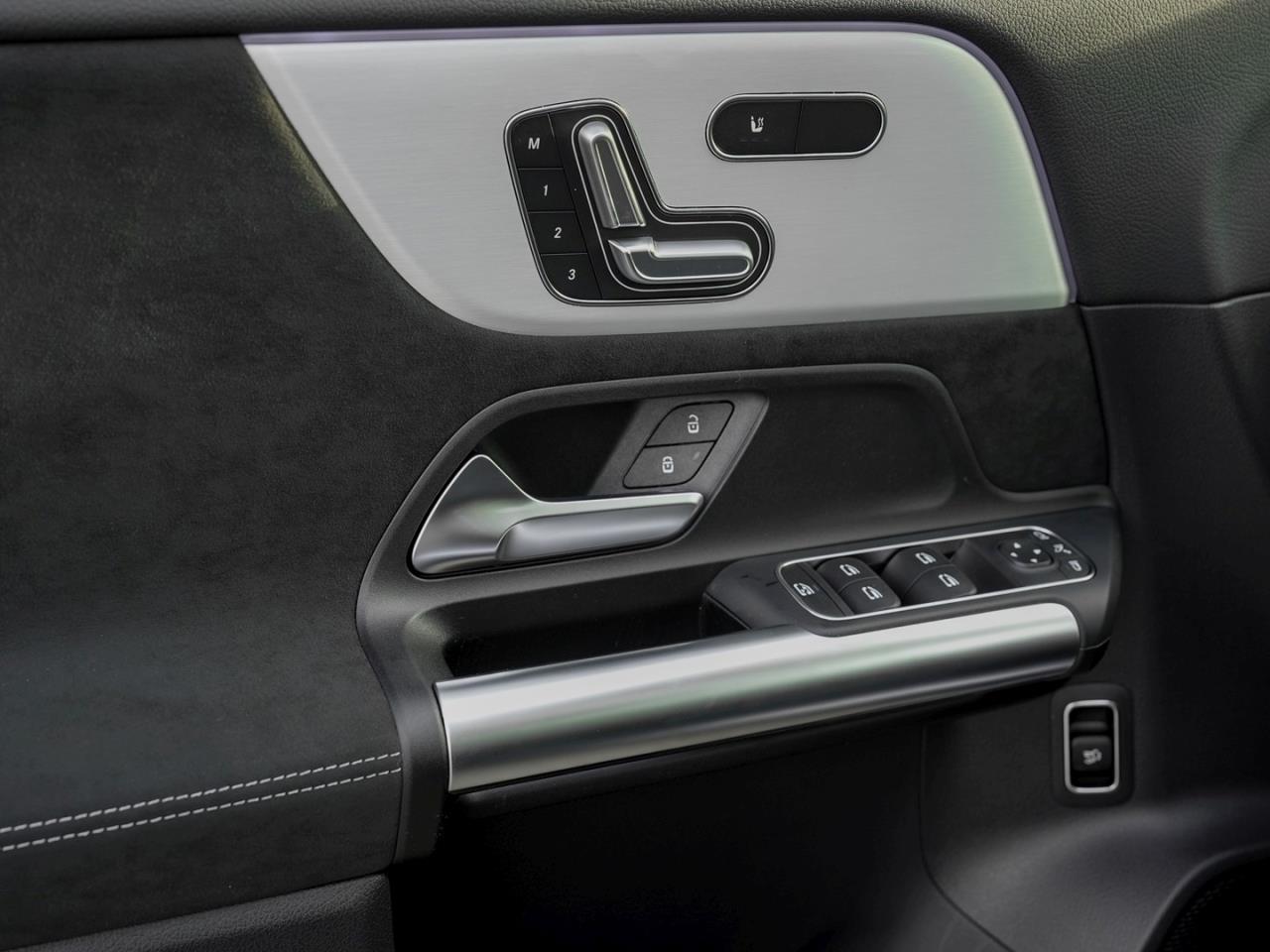 Mercedes-Benz GLA 220 d 4MATIC AMG Night Distronic Panorama