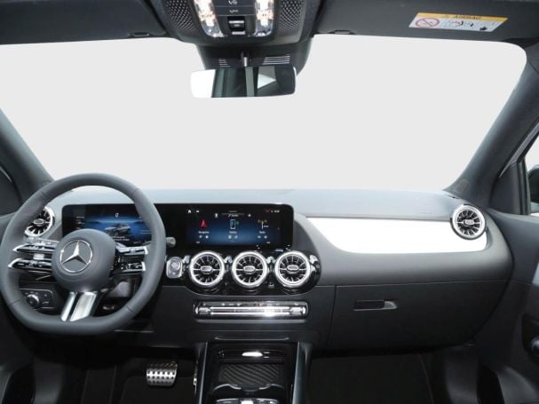 Mercedes-Benz GLA 220 d 4MATIC AMG Night Panorama Kamera AHK Mercedes-Benz GLA 220 d 4MATIC AMG Night Panorama Kamera AHK