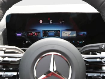 Mercedes-Benz GLA 220 d 4MATIC AMG Night Panorama Kamera AHK