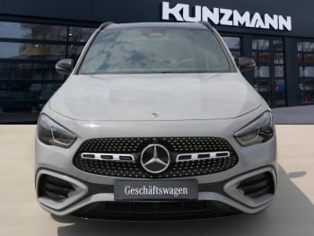Mercedes-Benz GLA 220 d 4MATIC AMG Night Panorama Kamera AHK