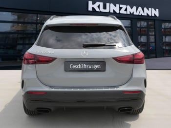 Mercedes-Benz GLA 220 d 4MATIC AMG Night Panorama Kamera AHK