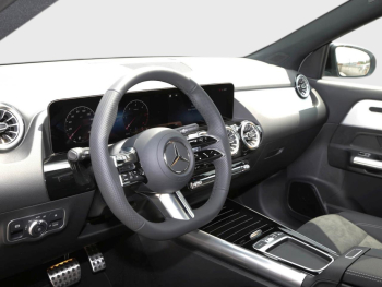 Mercedes-Benz GLA 220 d 4MATIC AMG Night Panorama Kamera AHK