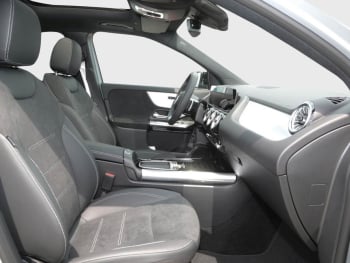 Mercedes-Benz GLA 220 d 4MATIC AMG Night Panorama Kamera AHK