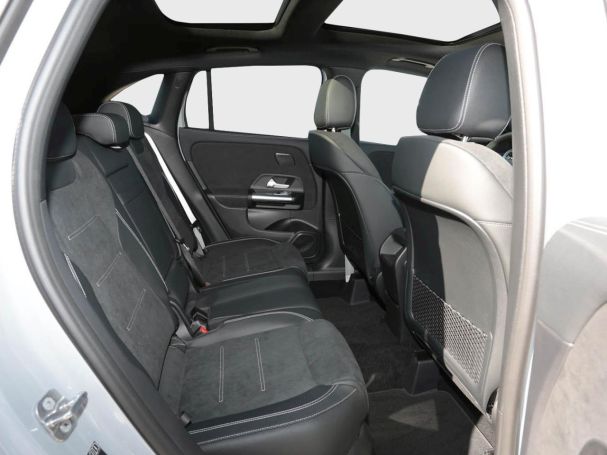 Mercedes-Benz GLA 220 d 4MATIC AMG MBUX Navi Panorama AHK 360° Mercedes-Benz GLA 220 d 4MATIC AMG MBUX Navi Panorama AHK 360°
