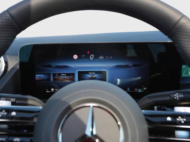 Mercedes-Benz GLA 220 d 4MATIC AMG MBUX Navi Panorama AHK 360° Mercedes-Benz GLA 220 d 4MATIC AMG MBUX Navi Panorama AHK 360°