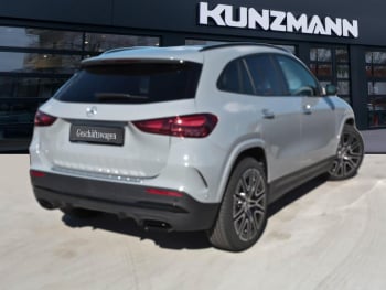Mercedes-Benz GLA 220 d 4MATIC AMG MBUX Navi Panorama AHK 360°