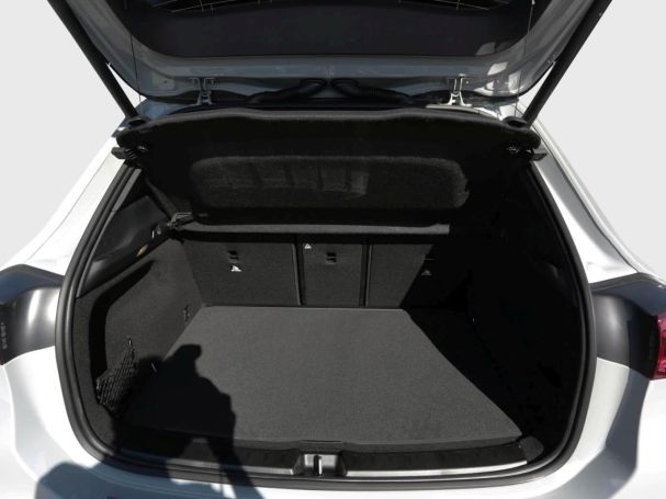 Mercedes-Benz GLA 220 d 4MATIC AMG MBUX Navi Panorama AHK 360° Mercedes-Benz GLA 220 d 4MATIC AMG MBUX Navi Panorama AHK 360°