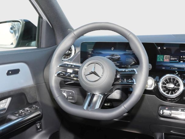 Mercedes-Benz GLA 220 d 4MATIC AMG MBUX Navi Panorama AHK 360° Mercedes-Benz GLA 220 d 4MATIC AMG MBUX Navi Panorama AHK 360°