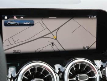 Mercedes-Benz GLA 220 d 4MATIC AMG Night Panorama Kamera AHK