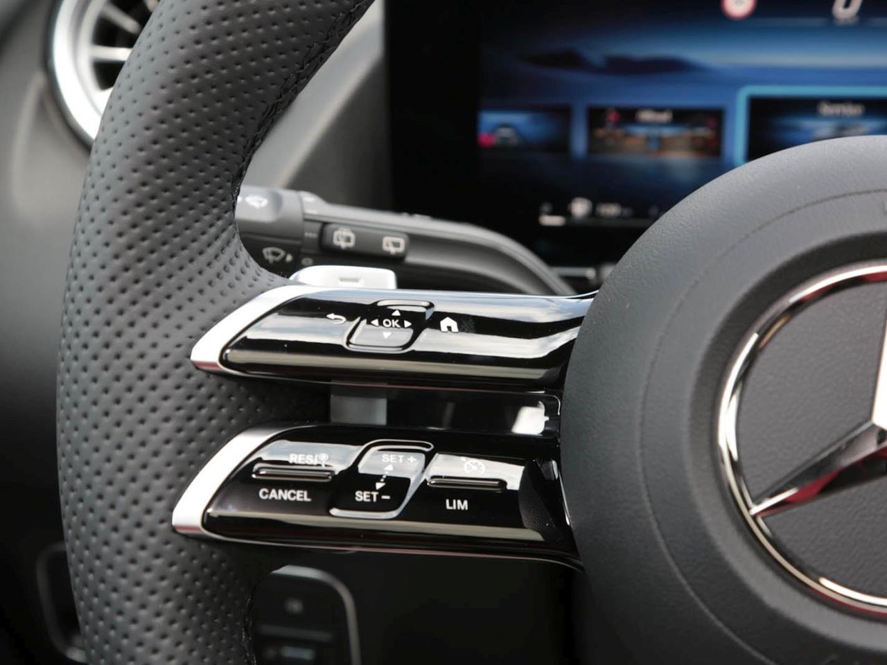 Mercedes-Benz GLA 220 d 4MATIC AMG Night Panorama Kamera AHK