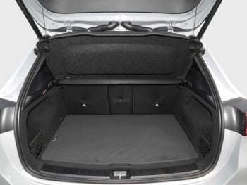 Mercedes-Benz GLA 220 d 4MATIC AMG Night Panorama Kamera AHK