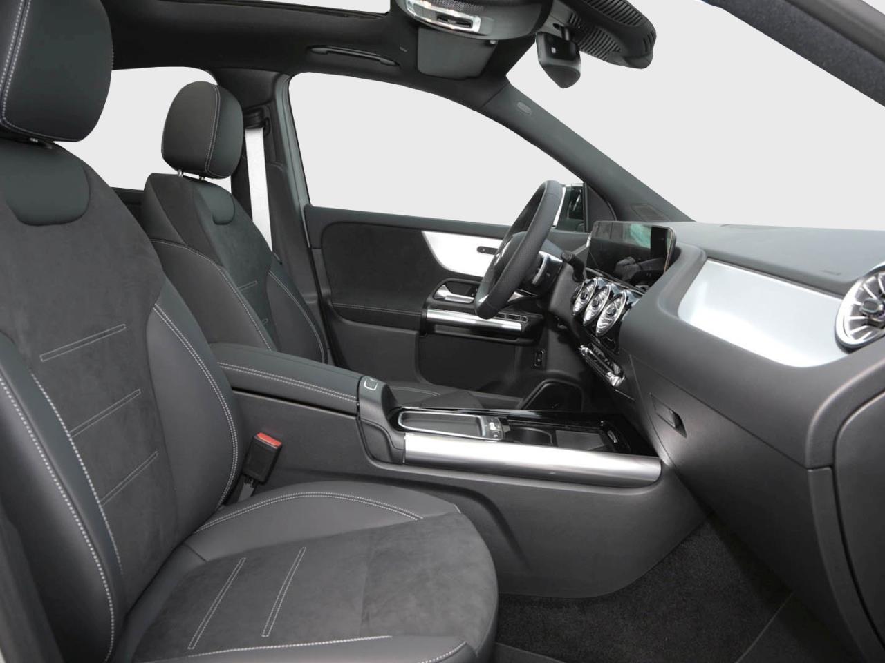 Mercedes-Benz GLA 220 d 4MATIC AMG Night Panorama Kamera AHK