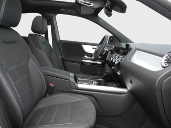 Mercedes-Benz GLA 220 d 4MATIC AMG Night Panorama Kamera AHK