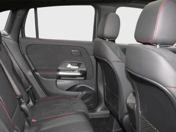 Mercedes-Benz GLA 220 d 4MATIC AMG Panorama Easy-Pack AHK 360°