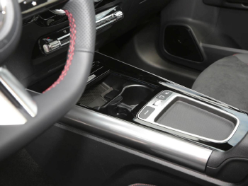 Mercedes-Benz GLA 220 d 4MATIC AMG Panorama Easy-Pack AHK 360°