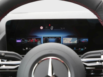 Mercedes-Benz GLA 220 d 4MATIC AMG Panorama Easy-Pack AHK 360°