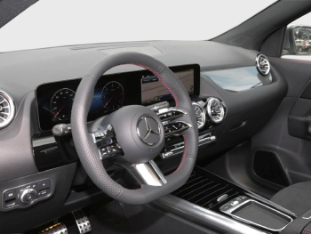 Mercedes-Benz GLA 220 d 4MATIC AMG Panorama Easy-Pack AHK 360°