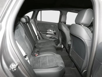Mercedes-Benz GLA 220 d 4MATIC AMG Night Panorama AHK HUD 360°