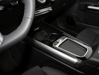 Mercedes-Benz GLA 220 d 4MATIC AMG Night Panorama AHK HUD 360°
