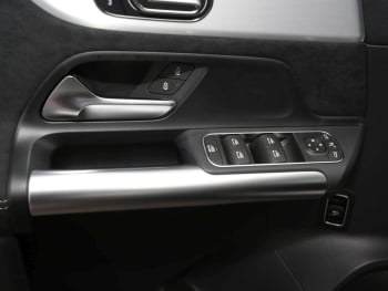 Mercedes-Benz GLA 220 d 4MATIC AMG Night Panorama AHK HUD 360°