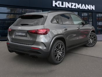 Mercedes-Benz GLA 220 d 4MATIC AMG Night Panorama AHK HUD 360°