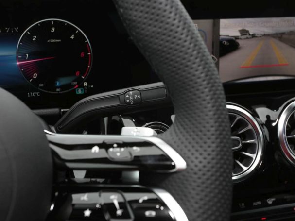 Mercedes-Benz GLA 220 d 4MATIC AMG Night 360° Panorama HeadUp Mercedes-Benz GLA 220 d 4MATIC AMG Night 360° Panorama HeadUp