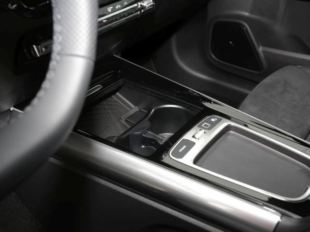 Mercedes-Benz GLA 220 d 4MATIC AMG Night 360° Panorama HeadUp Mercedes-Benz GLA 220 d 4MATIC AMG Night 360° Panorama HeadUp