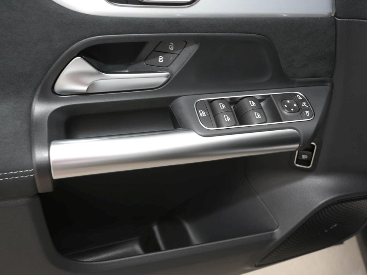 Mercedes-Benz GLA 220 d 4MATIC AMG Night 360° Panorama HeadUp