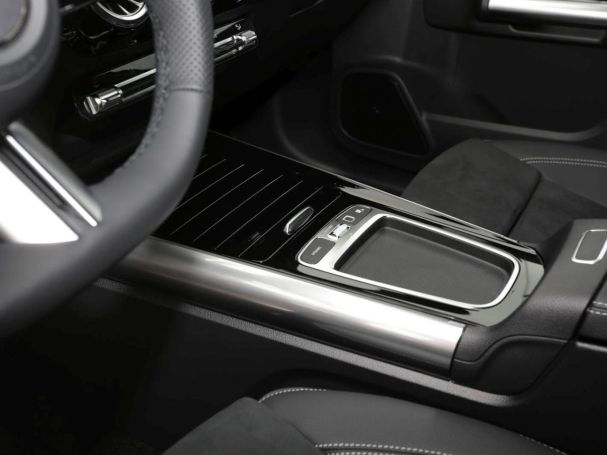 Mercedes-Benz GLA 220 d 4MATIC AMG Night 360° Panorama HeadUp Mercedes-Benz GLA 220 d 4MATIC AMG Night 360° Panorama HeadUp