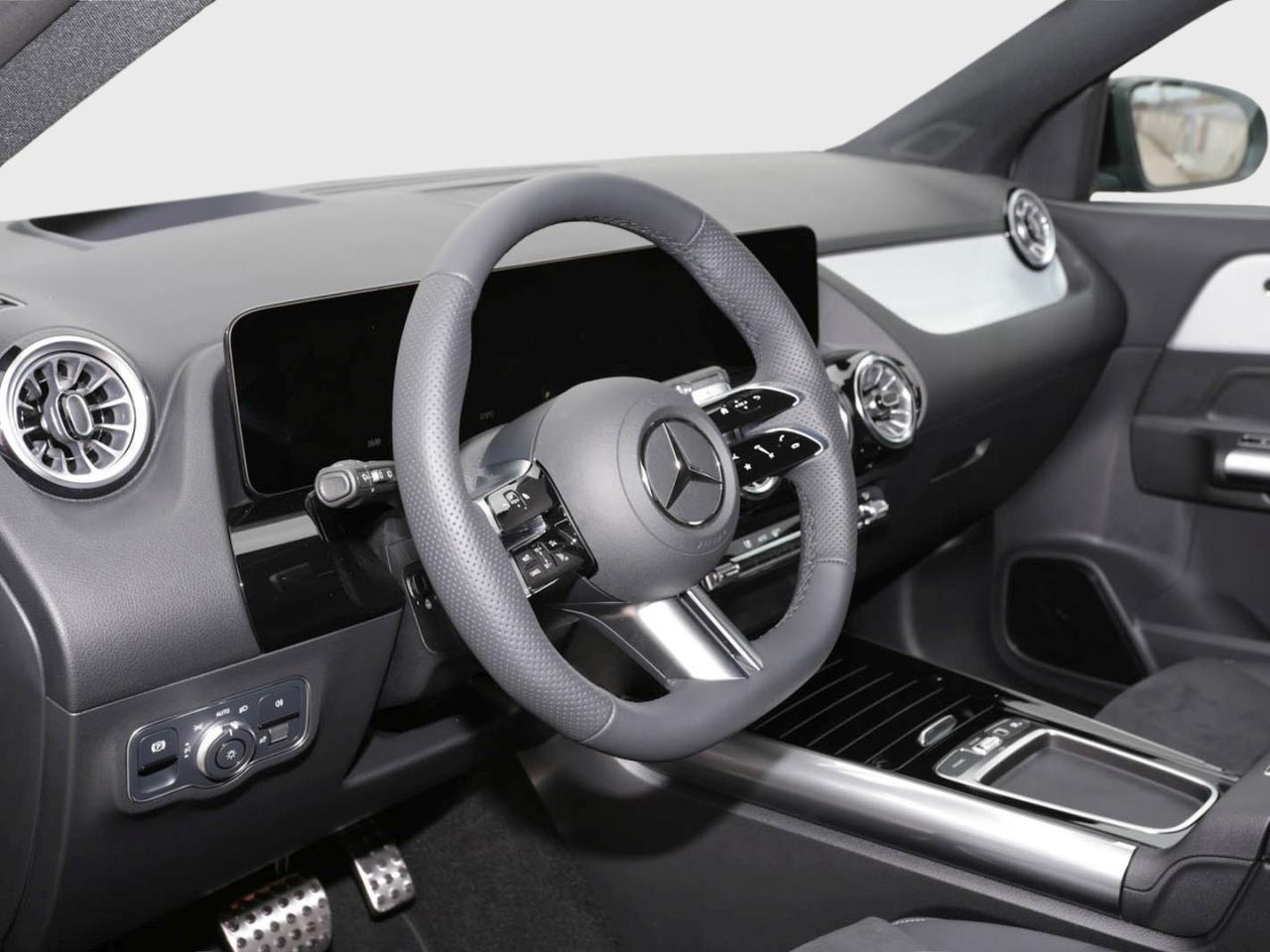 Mercedes-Benz GLA 220 d 4MATIC AMG Night 360° Panorama HeadUp