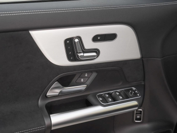 Mercedes-Benz GLA 220 d 4MATIC Night Distronic Navi 360°K AHK