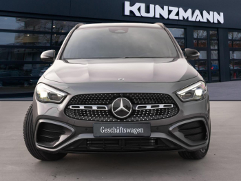 Mercedes-Benz GLA 220 d 4MATIC Night Distronic Navi 360°K AHK