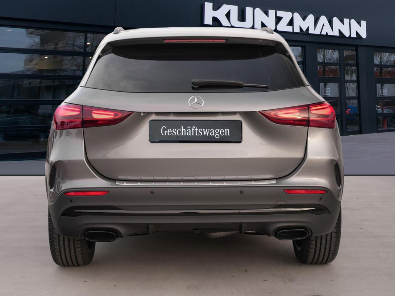 Mercedes-Benz GLA 220 d 4MATIC Night Distronic Navi 360°K AHK