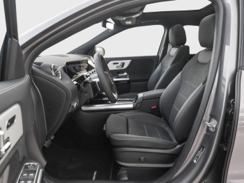 Mercedes-Benz GLA 220 d 4MATIC Night Distronic Navi 360°K AHK