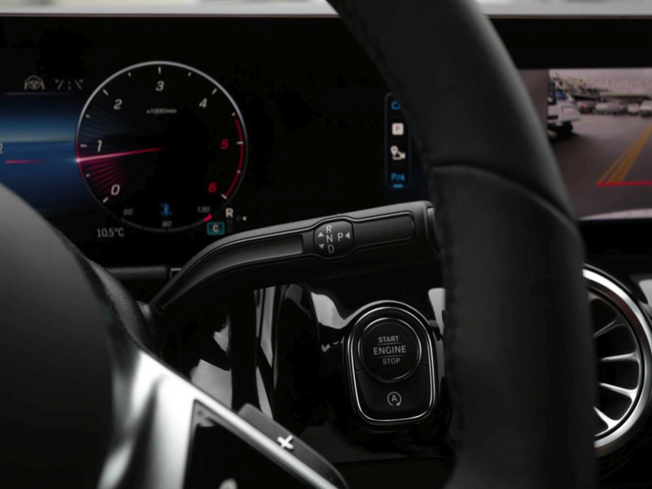 Mercedes-Benz GLA 220 d 4MATIC Progressive Night Panorama AHK