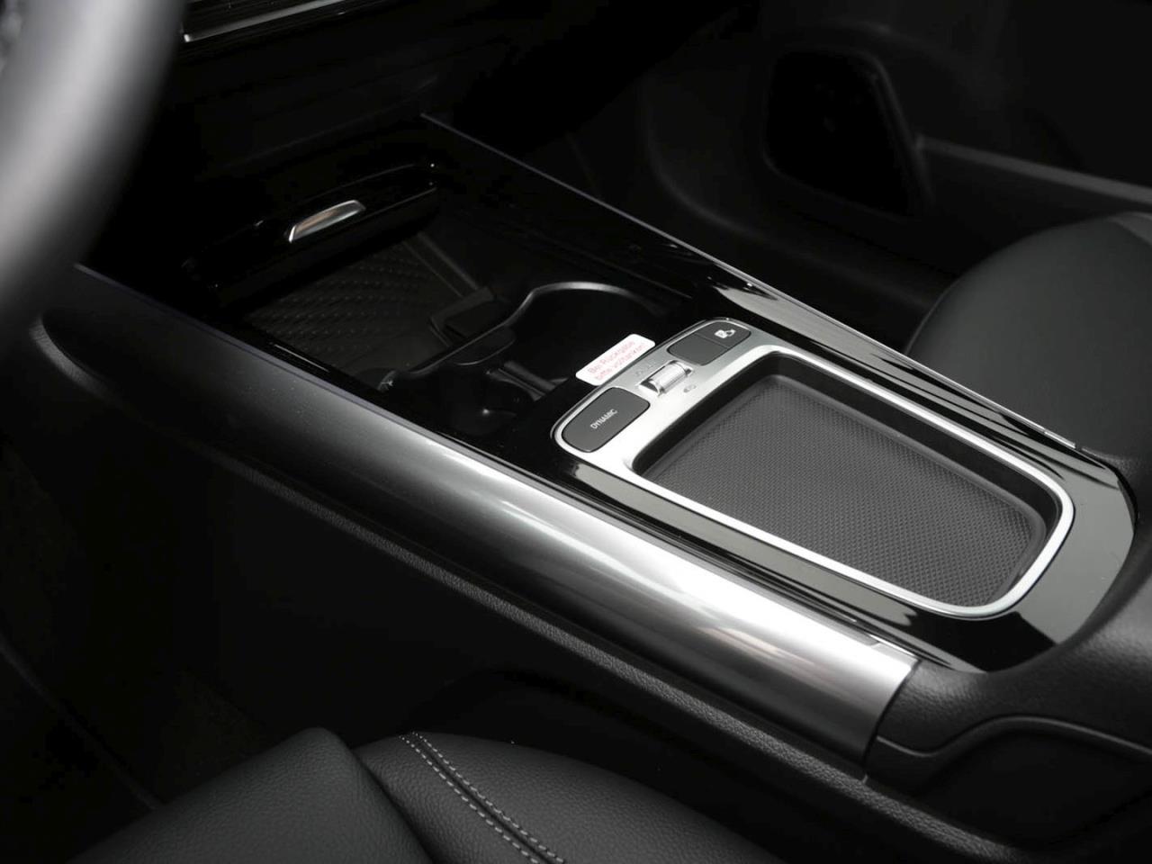 Mercedes-Benz GLA 220 d 4MATIC Progressive Night Panorama AHK