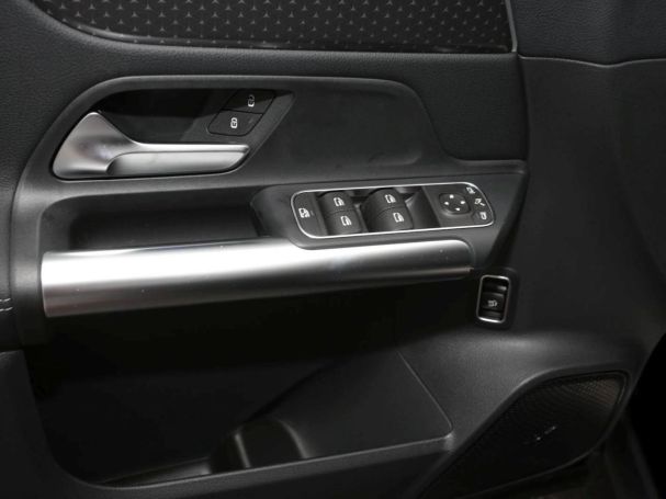 Mercedes-Benz GLA 220 d 4MATIC Progressive Night Panorama AHK Mercedes-Benz GLA 220 d 4MATIC Progressive Night Panorama AHK