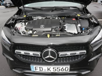 Mercedes-Benz GLA 220 d 4MATIC Progressive Night Panorama AHK