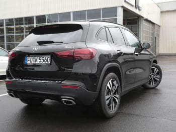 Mercedes-Benz GLA 220 d 4MATIC Progressive Night Panorama AHK