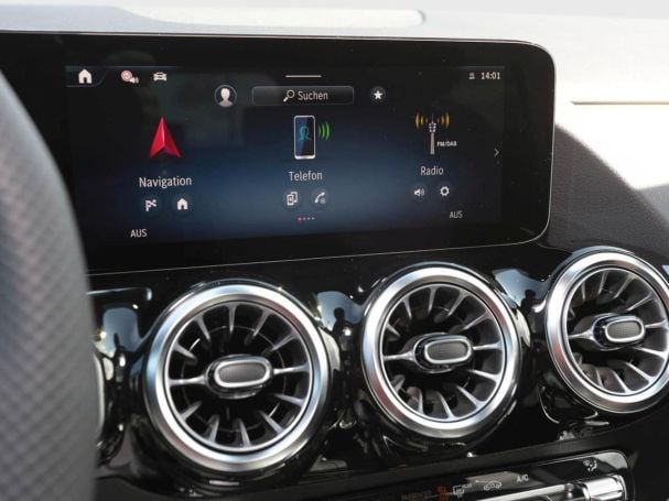 Mercedes-Benz GLA 220 d 4MATIC AMG Night Panorama AHK HUD 360° Mercedes-Benz GLA 220 d 4MATIC AMG Night Panorama AHK HUD 360°