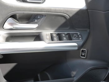 Mercedes-Benz GLA 220 d 4MATIC AMG Night Panorama AHK HUD 360°