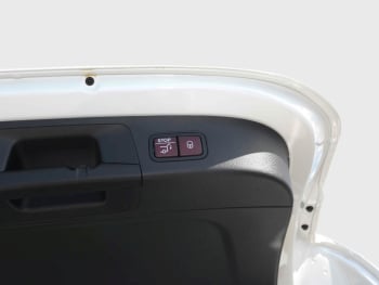 Mercedes-Benz GLA 220 d 4MATIC AMG Night Panorama AHK HUD 360°