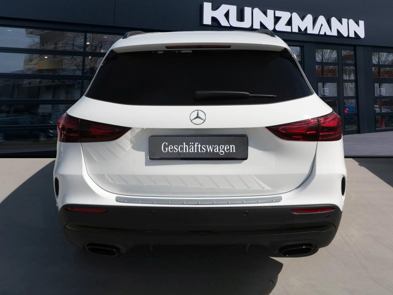 Mercedes-Benz GLA 220 d 4MATIC AMG Night Panorama AHK HUD 360°