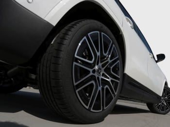 Mercedes-Benz GLA 220 d 4MATIC AMG Night Panorama AHK HUD 360°