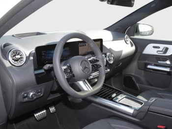 Mercedes-Benz GLA 220 d 4MATIC AMG Night Panorama AHK HUD 360°