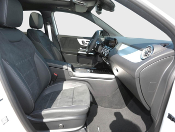 Mercedes-Benz GLA 220 d 4MATIC AMG Night Panorama AHK HUD 360°