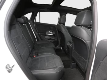 Mercedes-Benz GLA 220 d 4MATIC AMG Night Panorama AHK HUD 360°